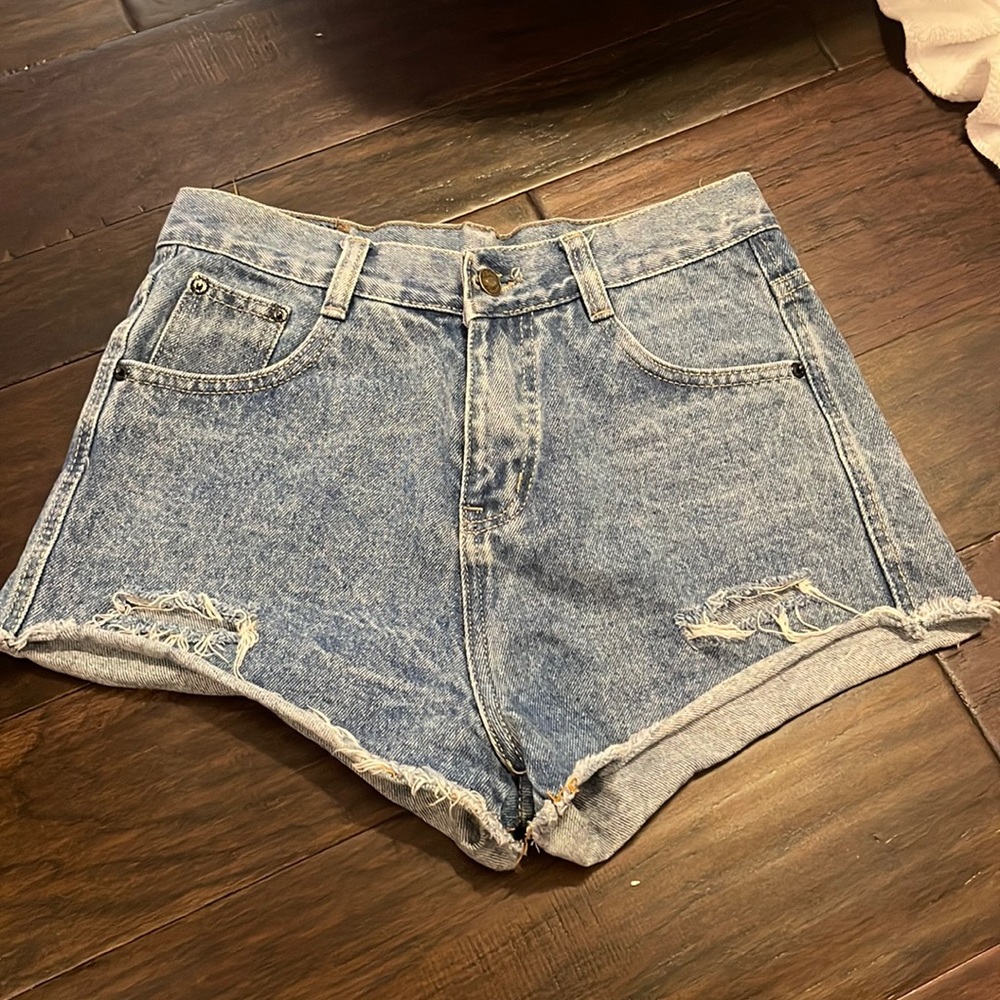 Jean shorts!!